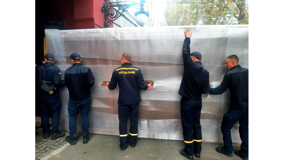 До Миколаївського обласного художнього музею імені Василя Верещагіна повернули картину художника Альфонса Жаби «На пожежу». Фото: Facebook-сторінка музею